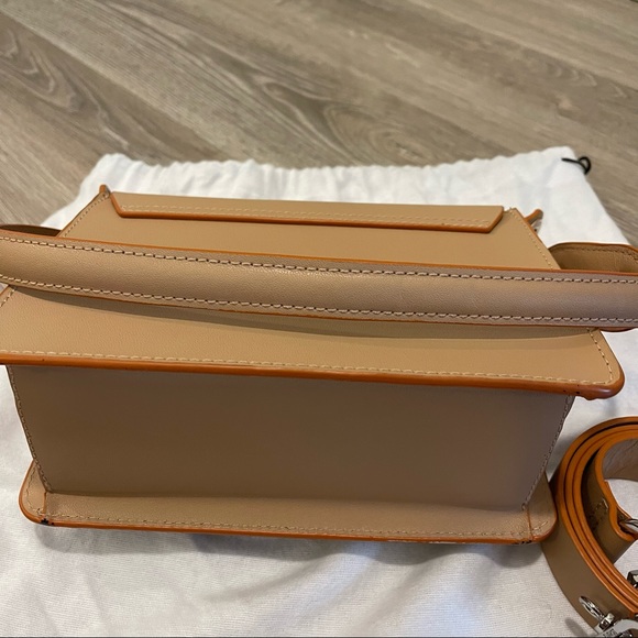 Schutz Premium Hand Bag - Picture 7 of 8